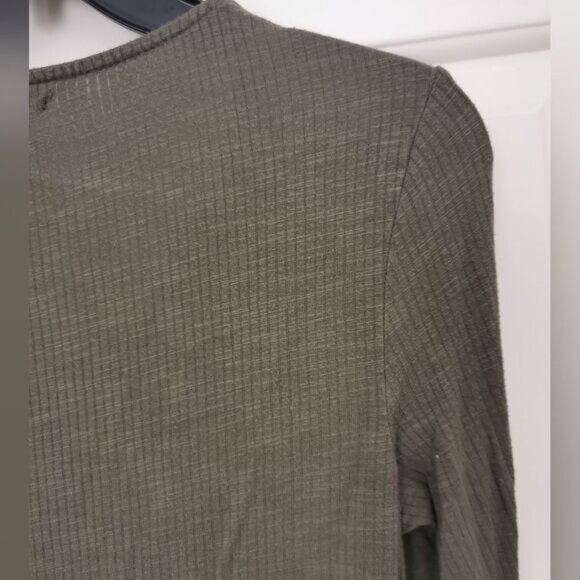 Free Studio Long sleeve t-shirt size S - Picture 4 of 4